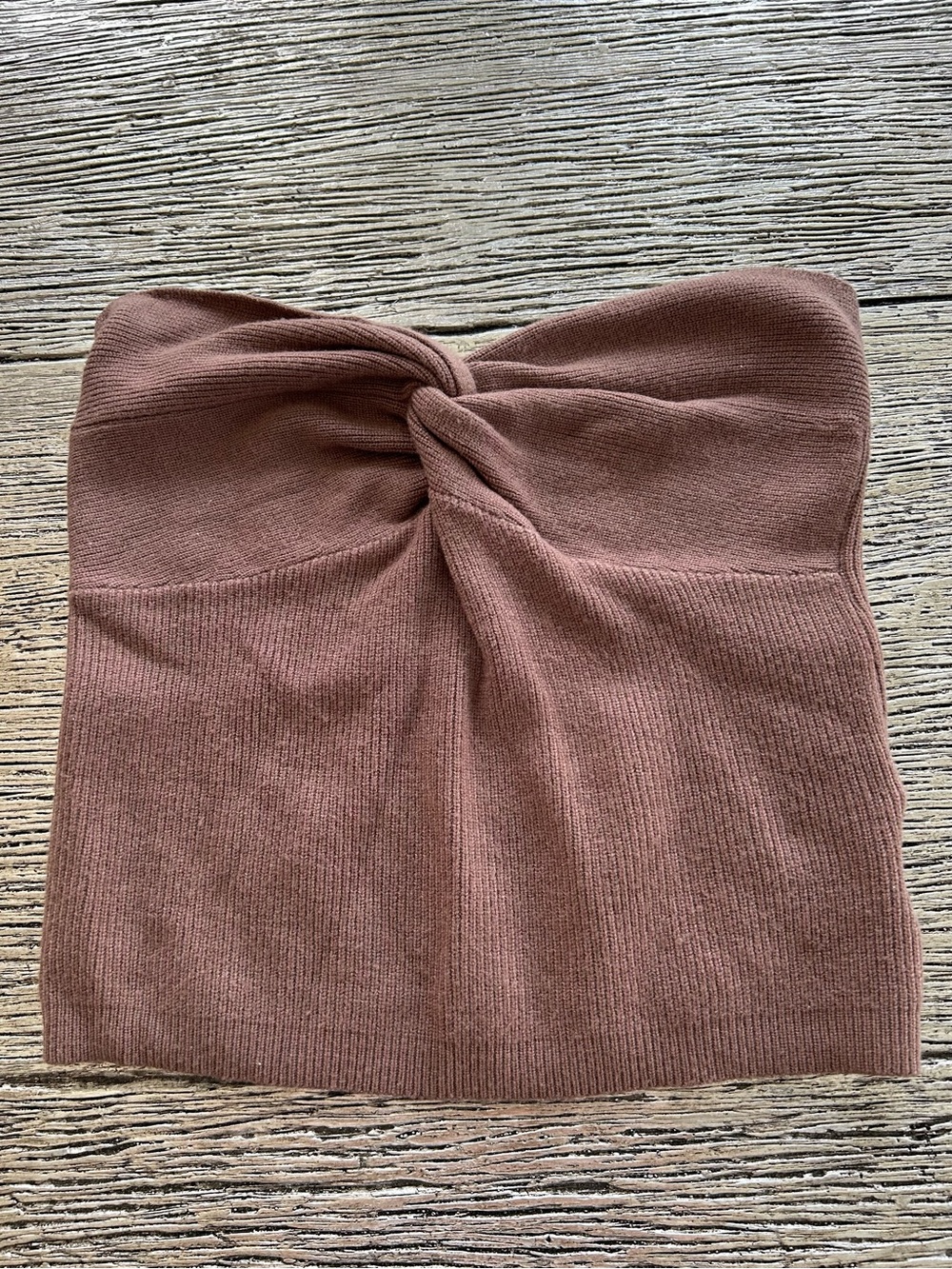 Twist-Front Strapless Knit Crop Top in Dusty Rose